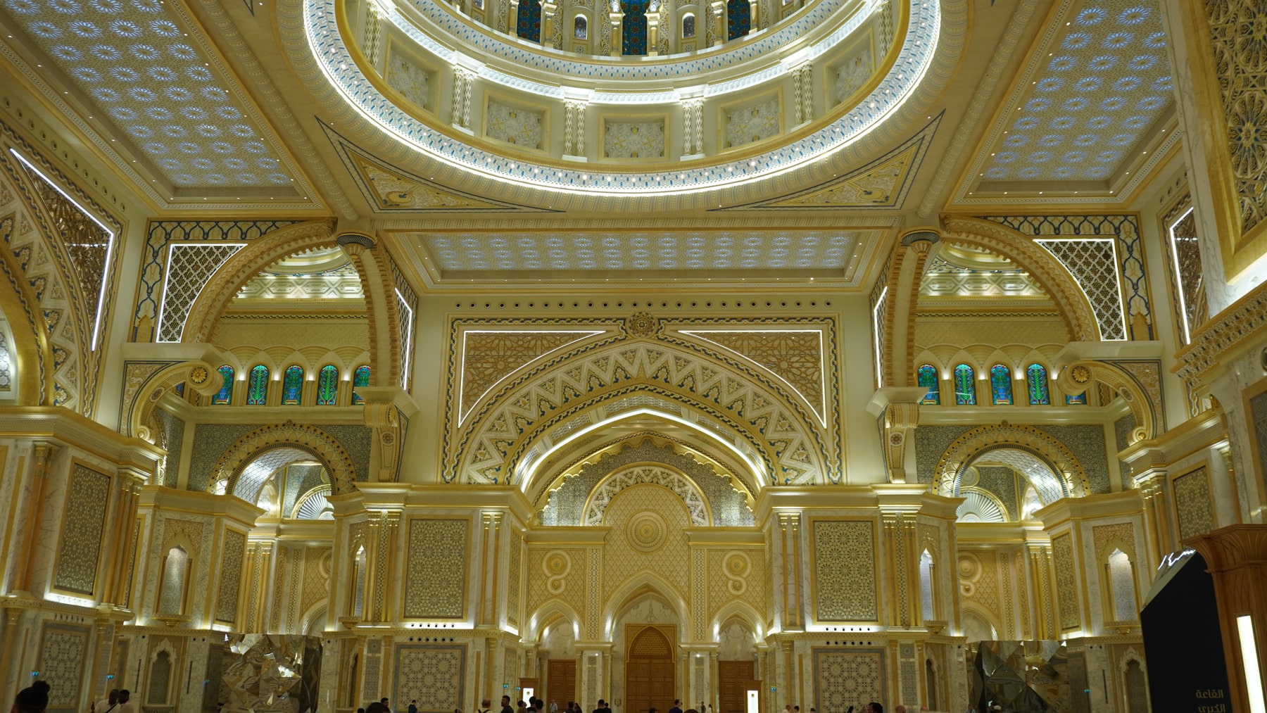 سفرنامه دبی و ابوظبی با سانا | ۵ روز لوکس در قلب امارات 8 travelogue dubai 09