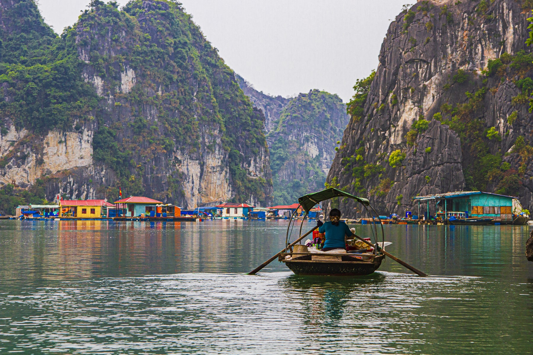 سفر به ویتنام با تور سانا؛ قصهای در دل مه، میان معابد، صخرهها و دستهایی از جنس طلا... 10 travelogue vietnam 10