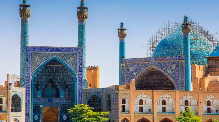 isfahan travel guide sana 01