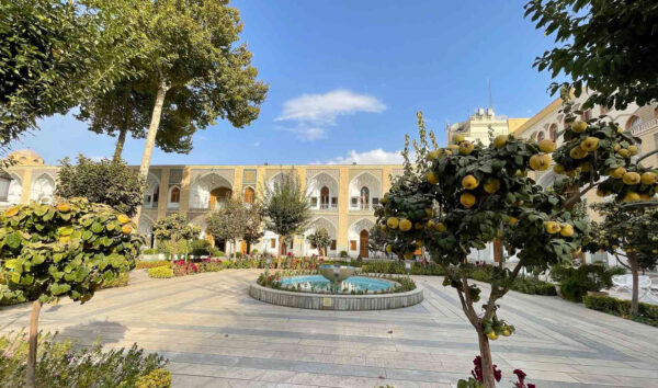 تور ویژه اصفهان هتل عباسی