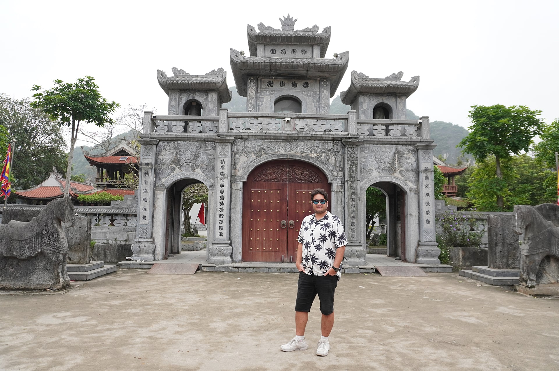 تور ویتنام 28 how-to-go-vietnam-01
